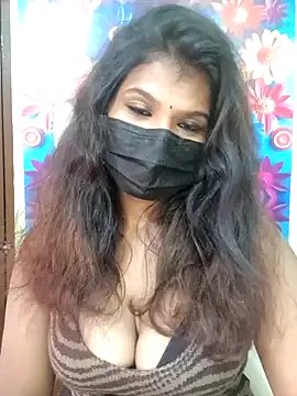Premalatha_28 on StripChat