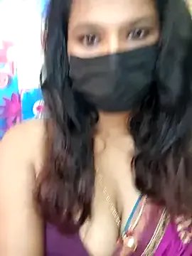 Premalatha_28 on StripChat