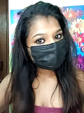 Premalatha_28 on StripChat