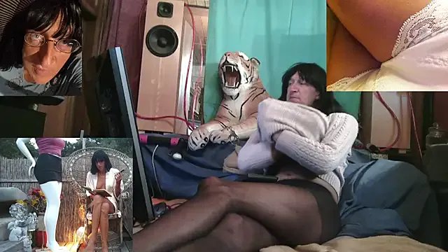 SissiDomination on StripChat 