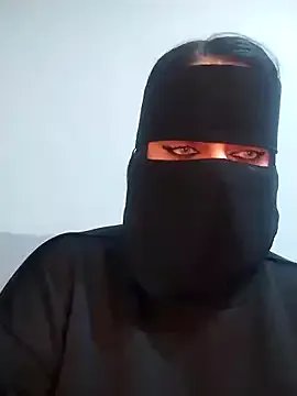 Soltanadubai on StripChat