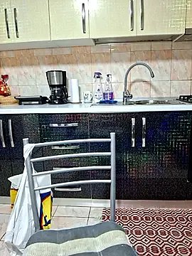 Sweet-milf- — Kiss me