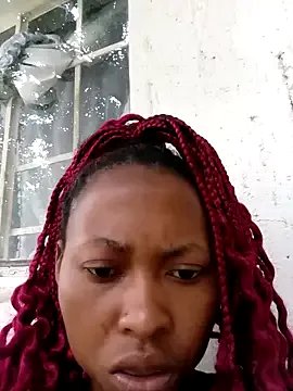 Sweethoneypot25 on StripChat