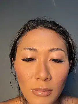 thai-dreamgirl on StripChat
