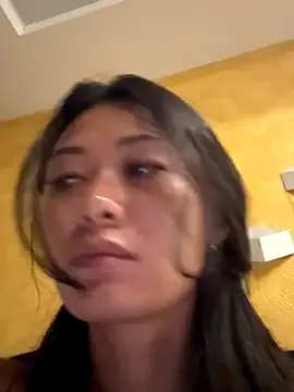 thai-dreamgirl on StripChat