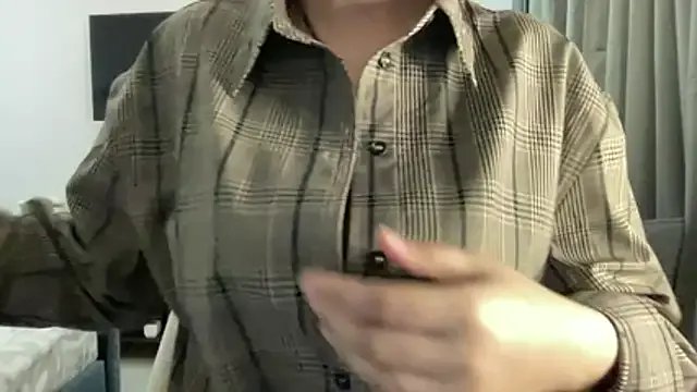 Wild_Fantasy_7 on StripChat