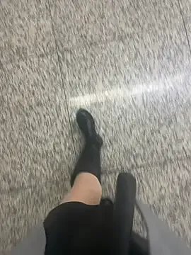 yimisun01 on StripChat 