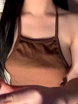 Yuki_chan2 on StripChat