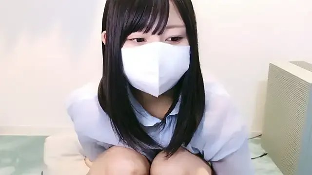 YUTSU_KI on StripChat