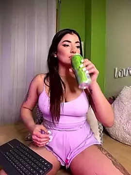 ZoeZayd on StripChat